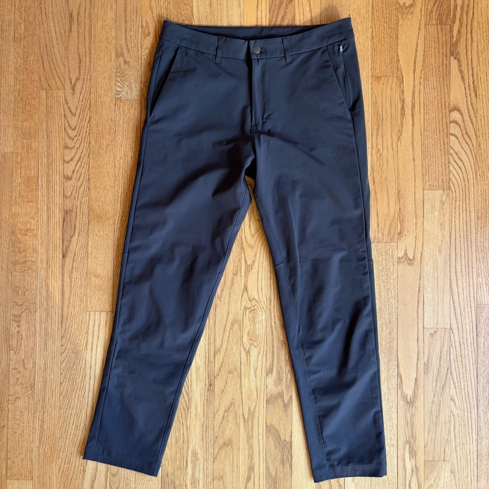 Lululemon Athletica Men's Black Chinos 32